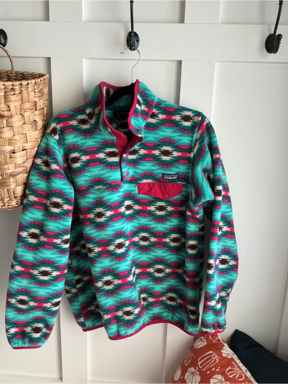 Patagonia Women’s Teal and Pink Patterned Fleece Zip Pullover